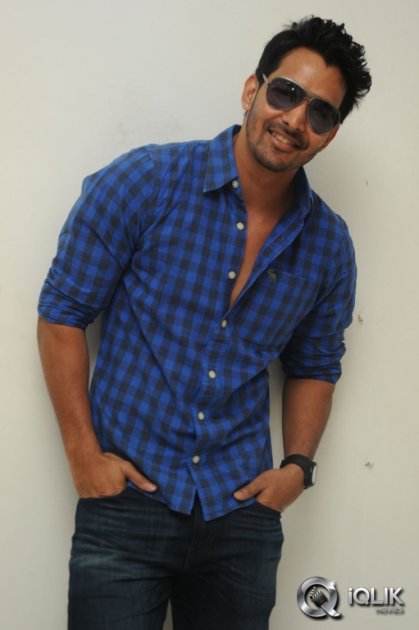 Prema-Ishq-Kaadhal-Team-Press-Meet